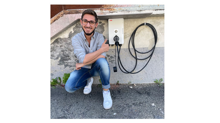 mattia mandolfo ricarica elettrica in coworking a torino